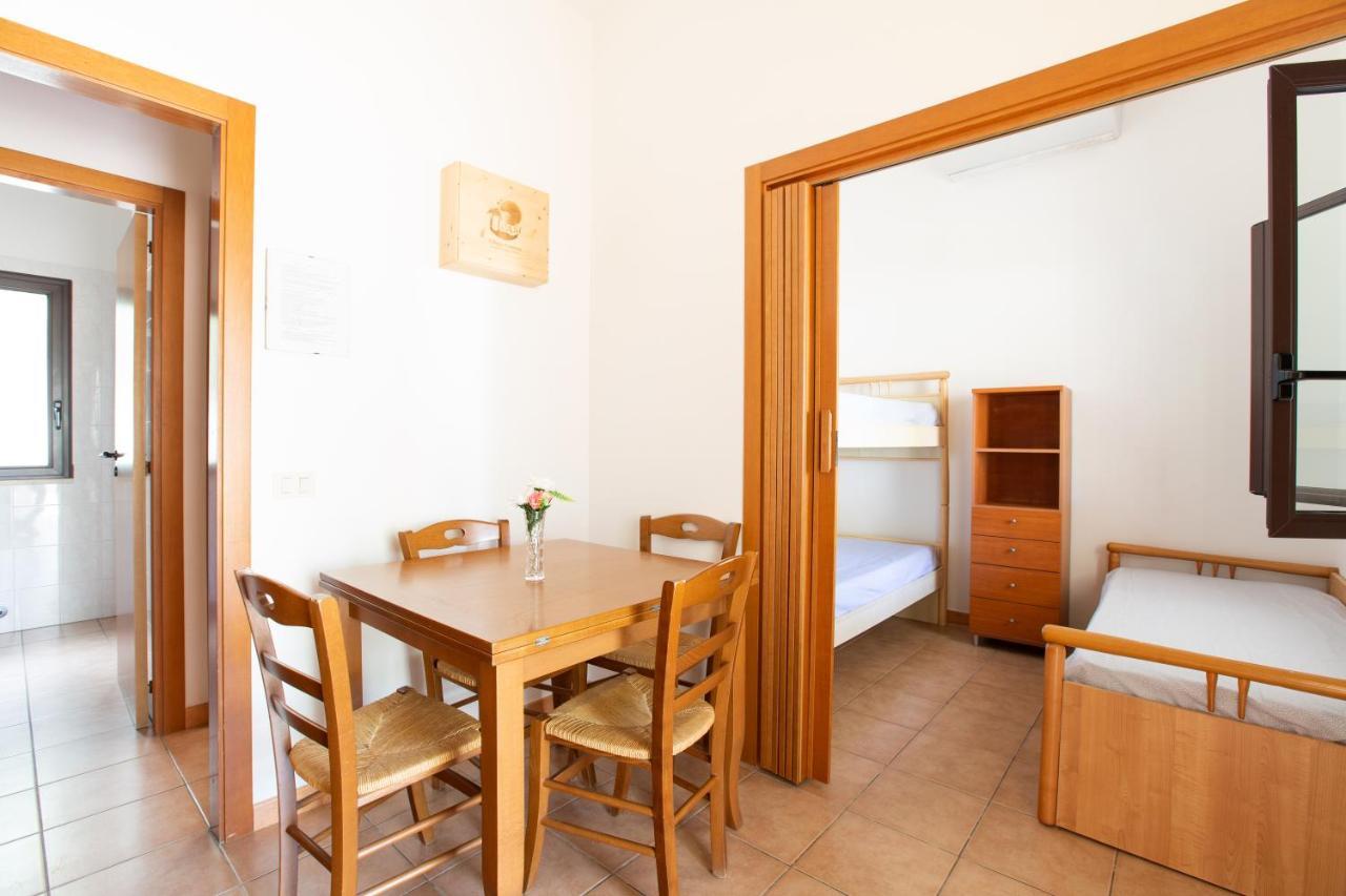 Villaggio Camping Oasi Vieste Buitenkant foto